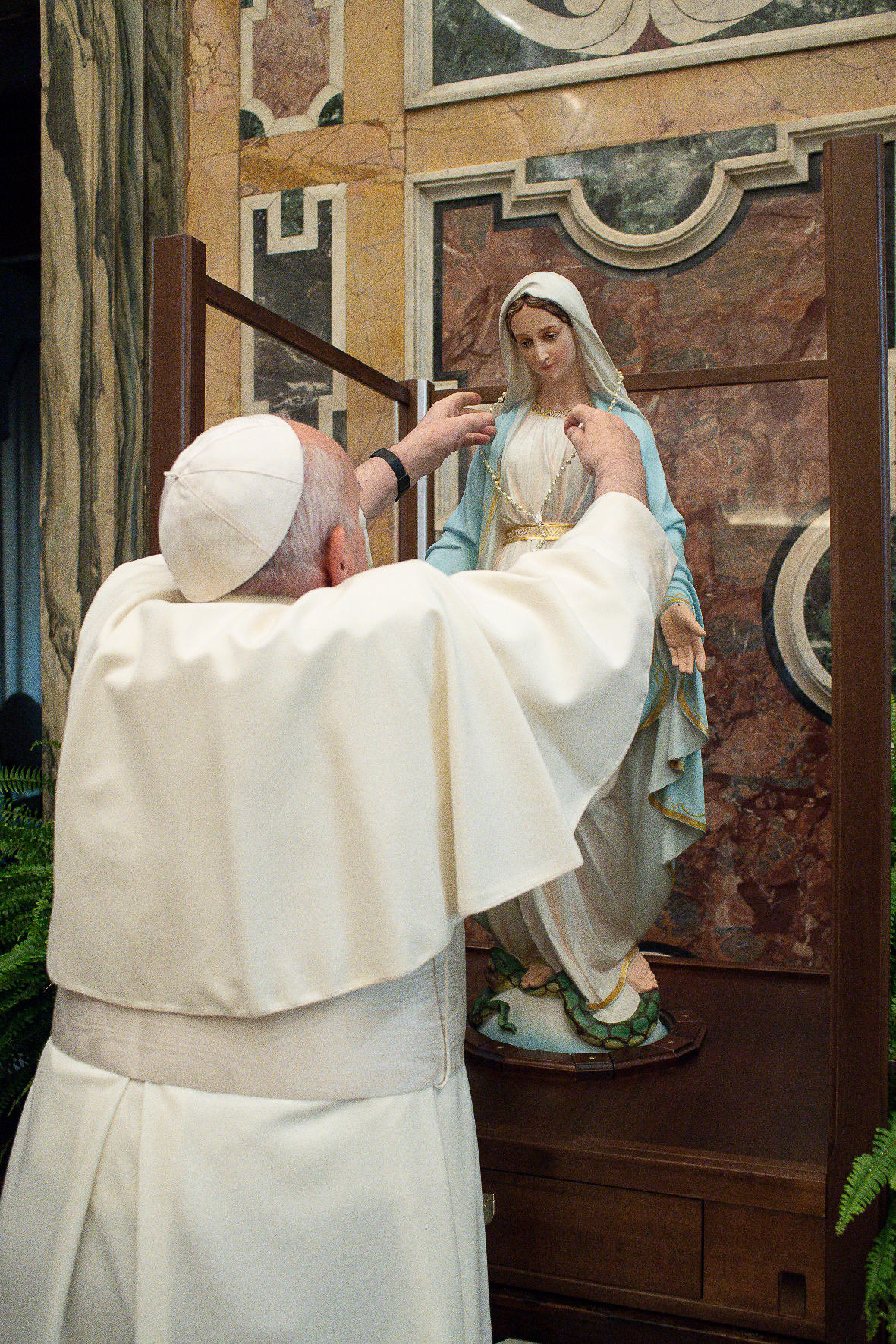 11 de noviembre: el Papa Francisco bendecirá la imagen de la Virgen de la Medalla  Milagrosa que peregrinará por Italia - Congregación de la Misión