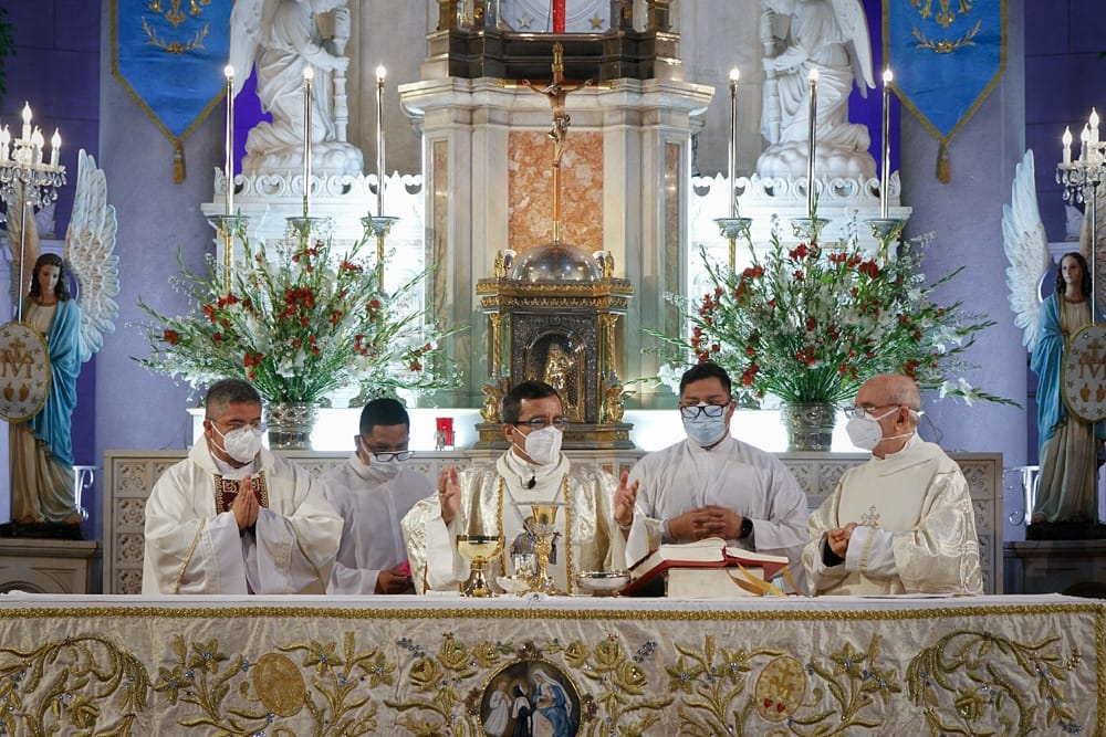 Ordination sacerdotale dans la Province du Pérou